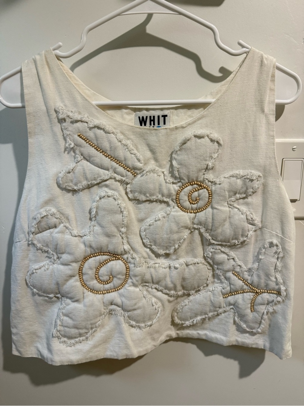 WHIT Anthropologie Linen Blend Floral Embroidered Tank Top in Off-White